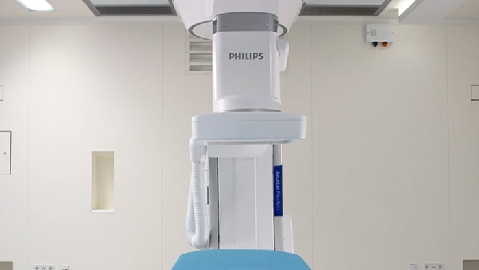 Philips Azurion 7C20 com FlexArm em radiologia de intervenção