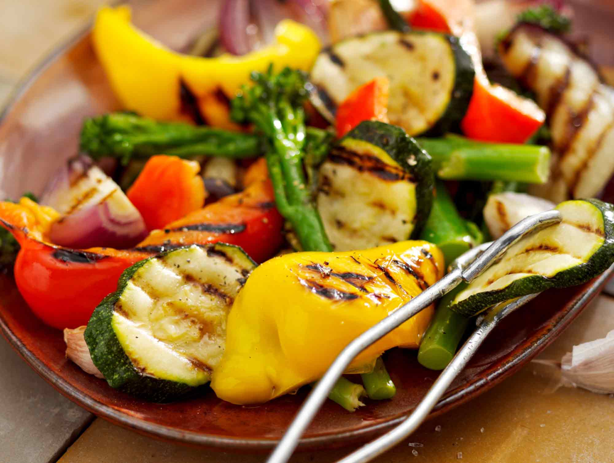 Qual é a forma mais saudável de cozinhar legumes?