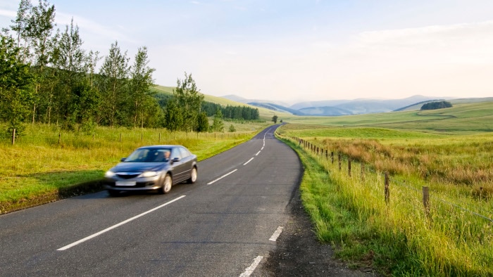 carro na estrada